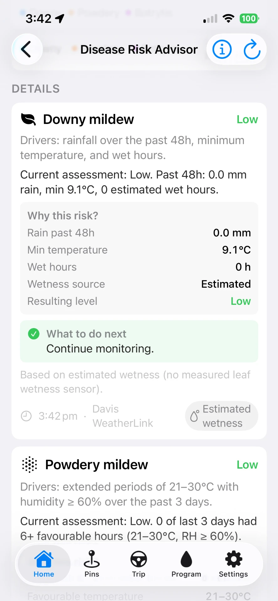 VineTrack mobile Disease Risk Advisor showing low Downy mildew and Powdery mildew risk with rainfall, temperature and estimated wetness drivers